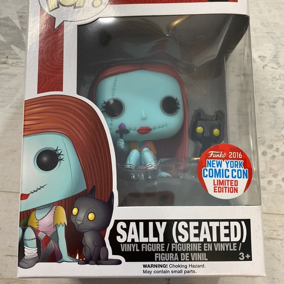 2/$100 Funko Pop Sally Seated #209 Disney Limited Edition Figure - Picture 3 of 9